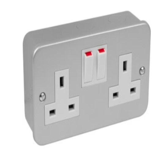 GP-1510MC 15A METAL CLAD SWITCH SOCKET