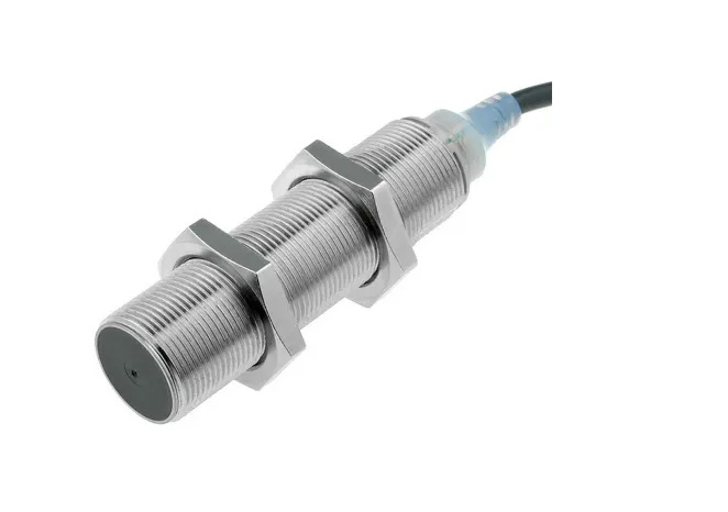 E2A-M18LS08-WP-B1 Inductive Threaded Barrel Proximity Sensor