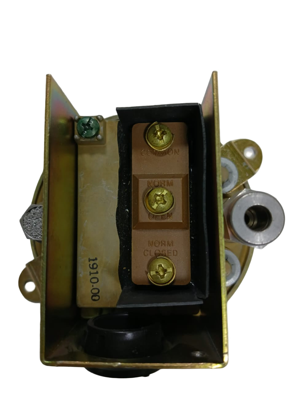 1910-00 PRESSURE SWITCH