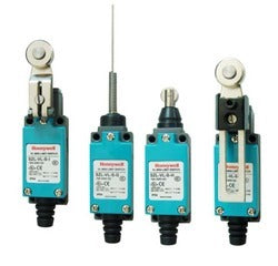 9007MS02S0084 Single Break Limit Switch Roller Plunger Zamak