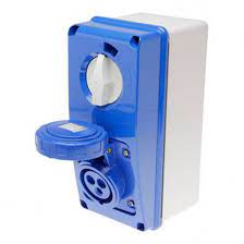 GW66215 INTERLOCKED SOCKET OUTLET